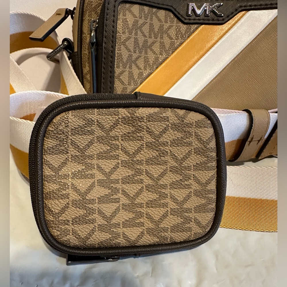 MICHAEL KORS RIVINGTON Striped Crossbody‎ Camera Bag W/ Pouch MK Brown Multi - Picture 2 of 8